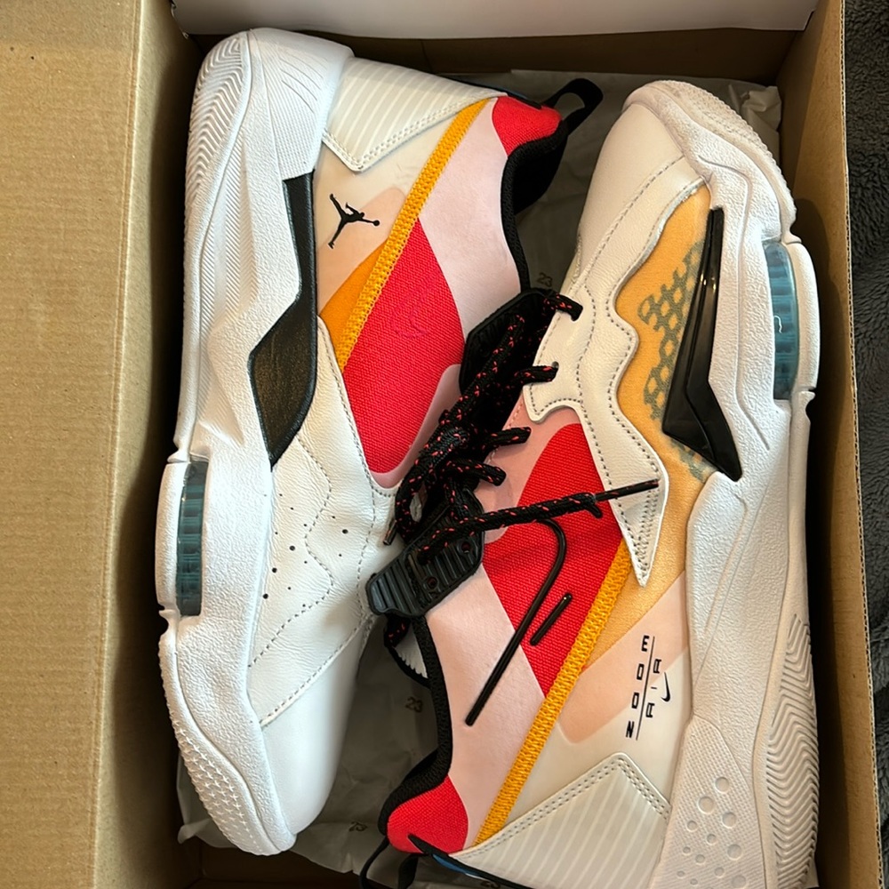 Women’s Jordan Zoom 92